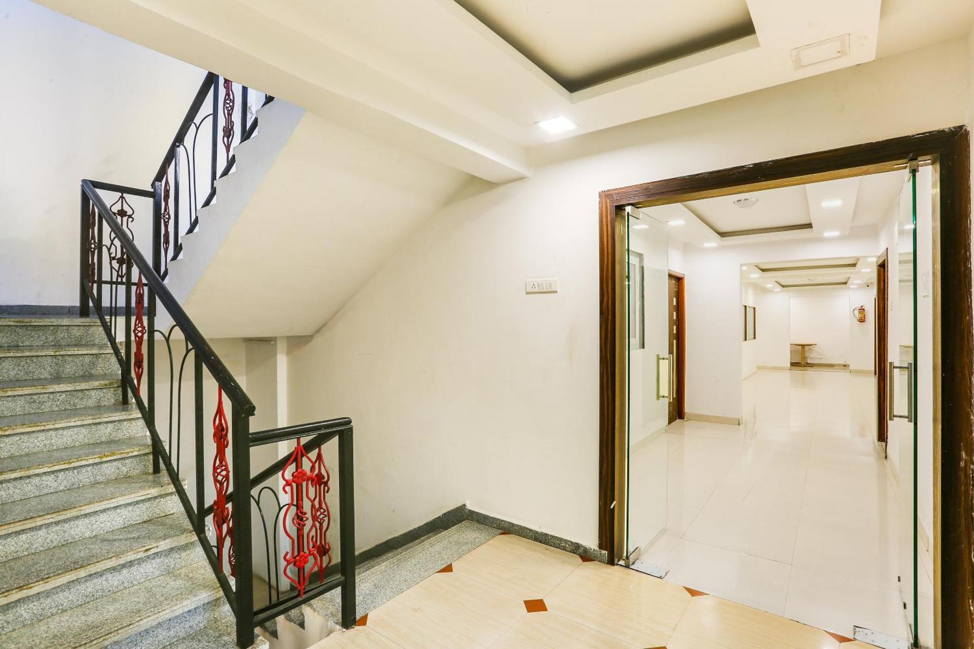 Capital O Arsh Executive Inn Mumbai Exterior foto